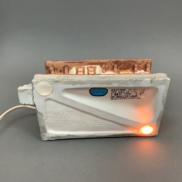 1990 Dickensville Collectibles Porcelain Lighted House Wesaon Station - Picture 7 of 11